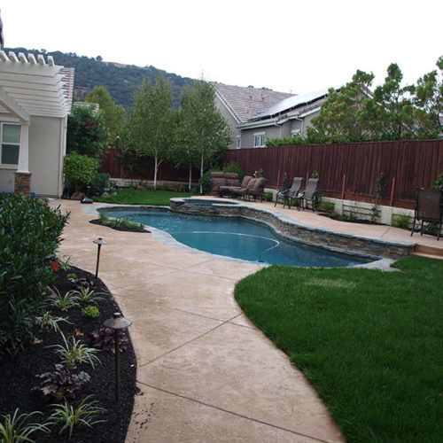 Stacked stone spa and pool