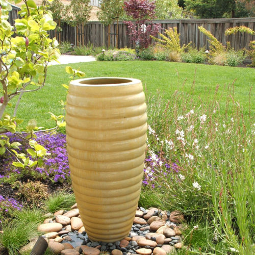 Glazed bee hive pot